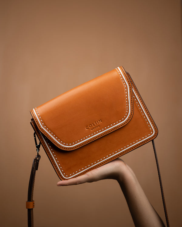 Bolso Monsiváis Pita mariana