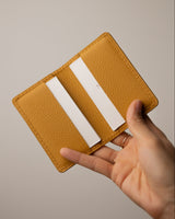 Tarjetero Camarena mostaza