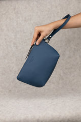 MUÑEQUERA LARA AZUL